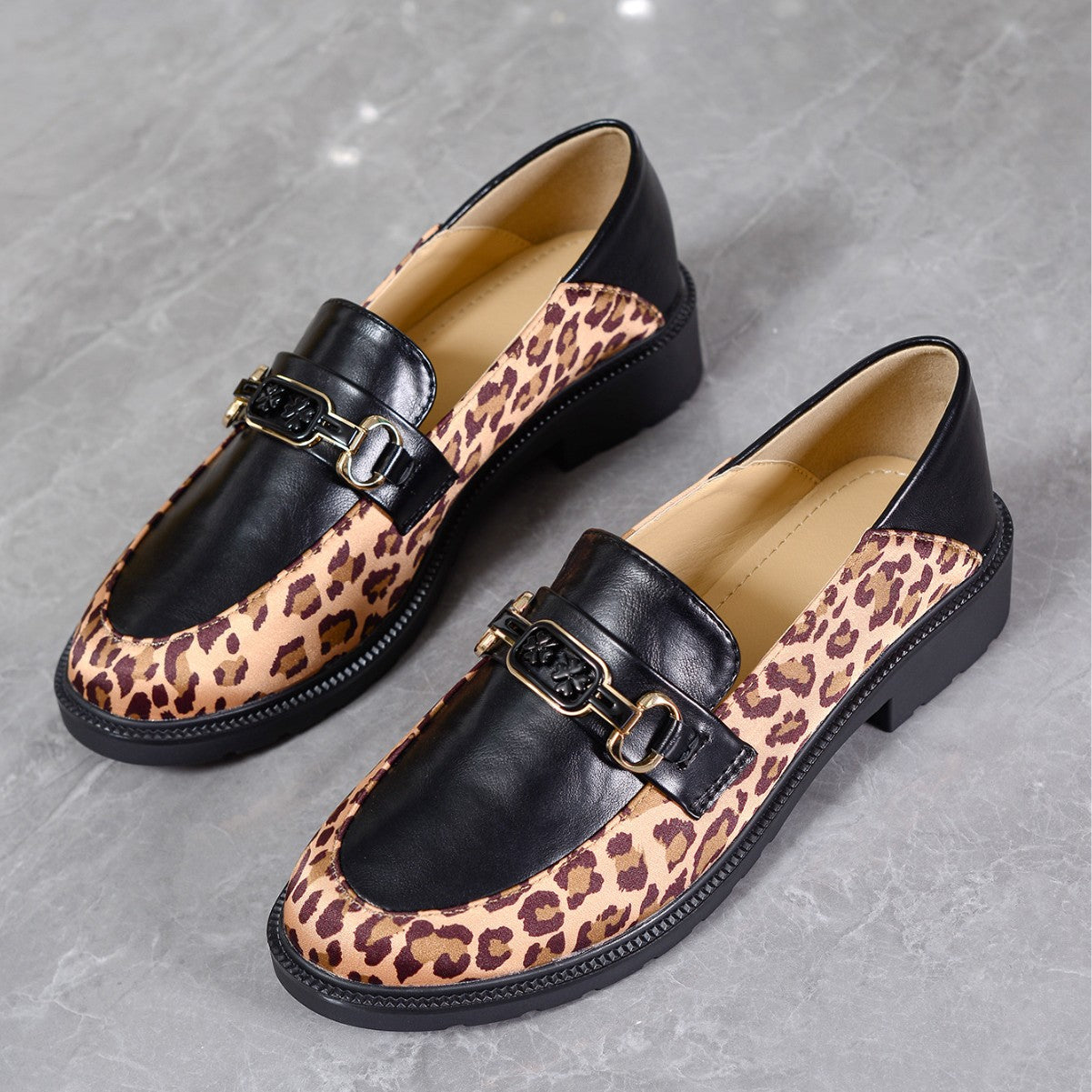 New Autumn Women’s Niche Design Color Block Slip-On Shoes