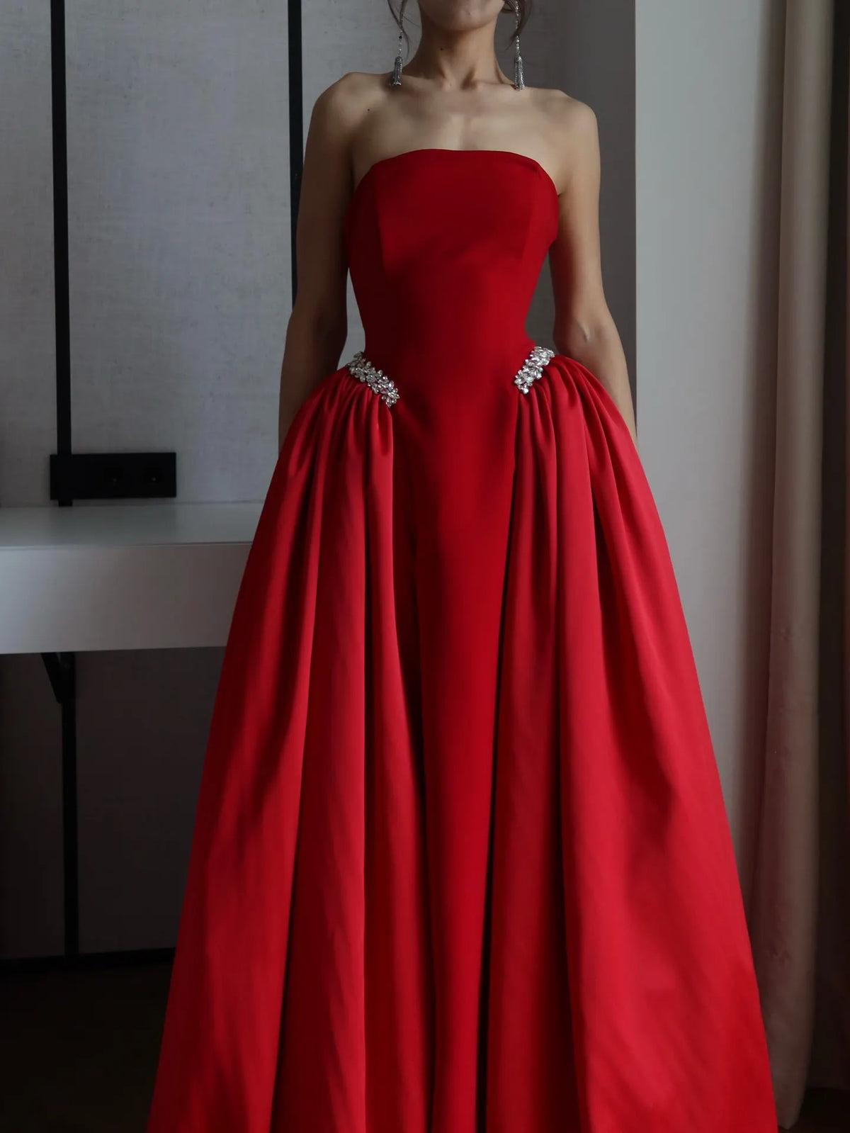Cocoslly Strapless Sleeveless High Waist Long Prom Dress With Rhinstone | Burgundy Satin CO0171